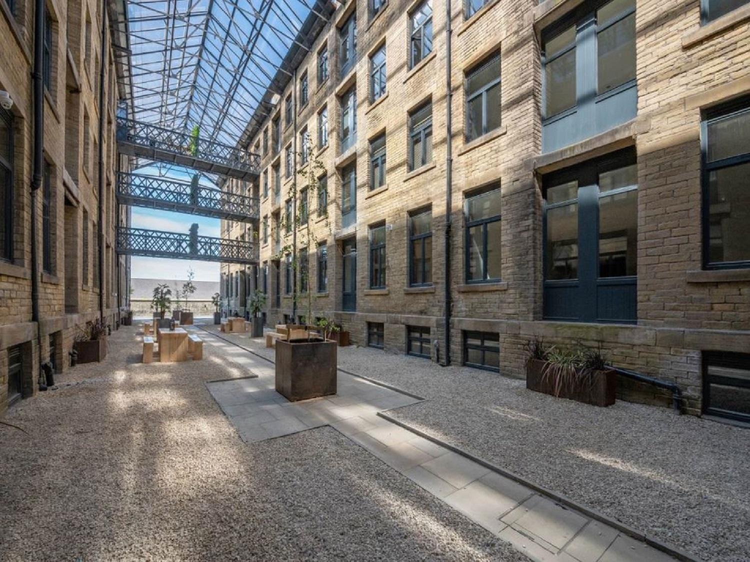 5-Bedroom Luxury Duplex Penthouse Bradford  Exterior photo